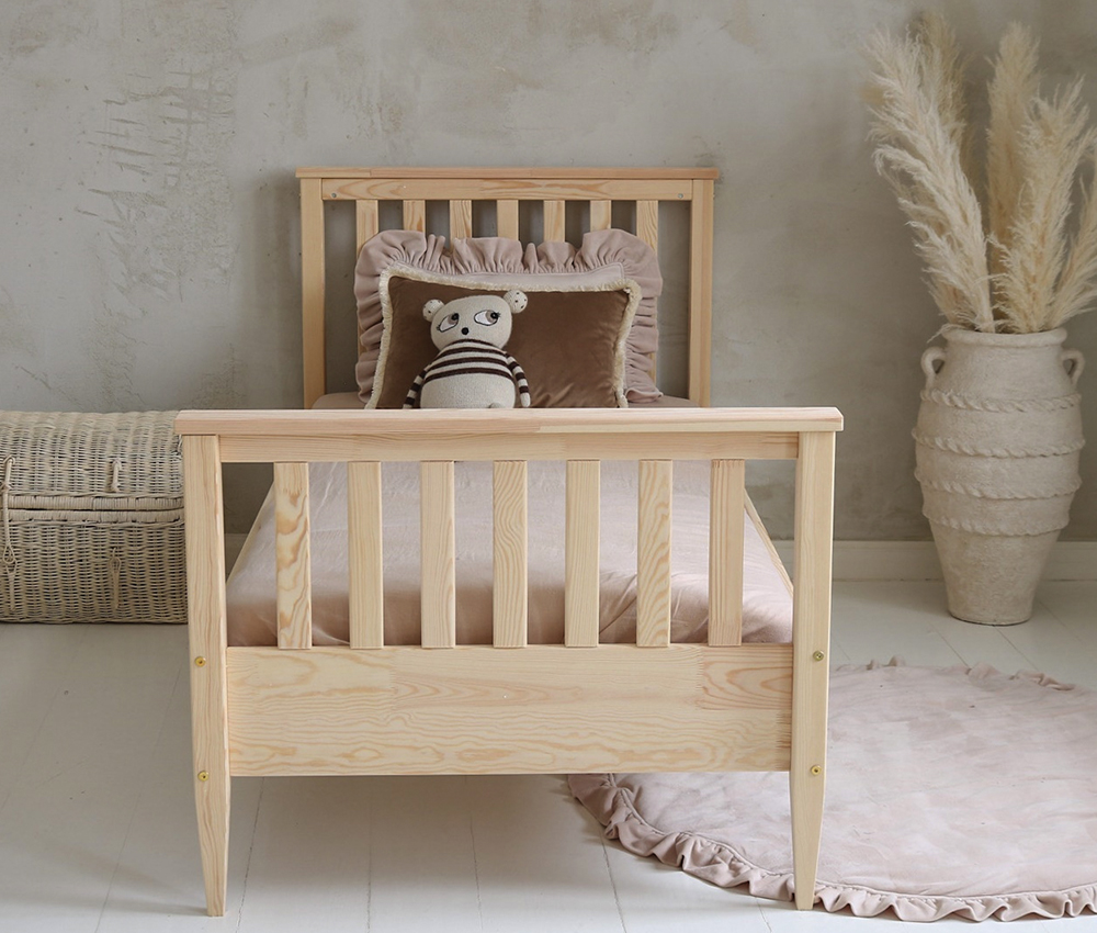 BOHO RAILING ágy 190x90 cm natúr fenyőből, skandináv stílusban