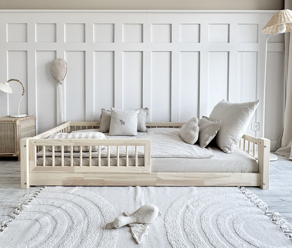 Luloo Basic Slats skandináv stílusú gyerekágy levehető leesésgátlóval